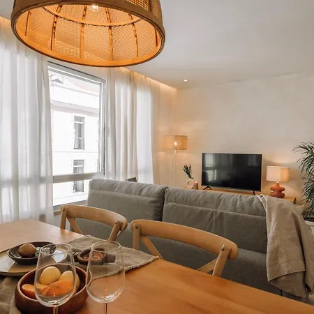 Orbetello - Cozy 1 Bedroom And Parking In Alvalade דירה ליסבון