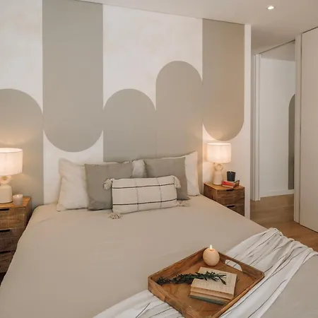Апартаменты Orbetello - Cozy 1 Bedroom And Parking In Alvalade *